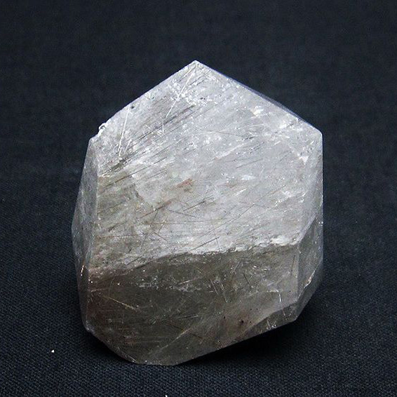 プラチナルチル入り水晶六角柱[T725-2225]