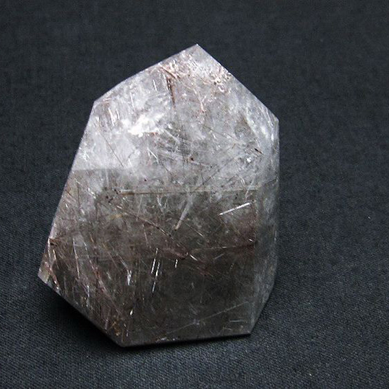 プラチナルチル入り水晶六角柱[T725-2244]