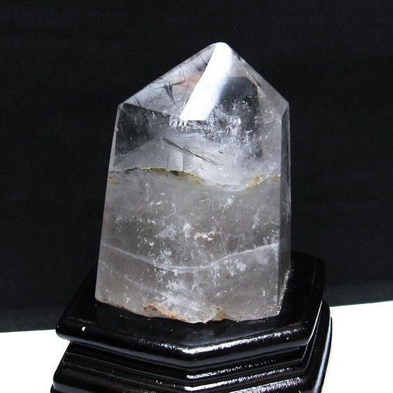 ブラックルチルクォーツ六角柱[T725-2273]