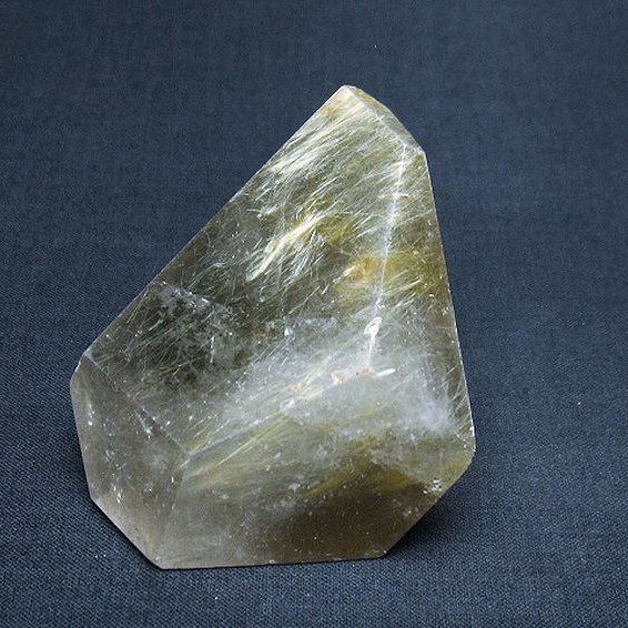 パワーストーン 天然石 ゴールドタイチンルチル原石[T725-2345]