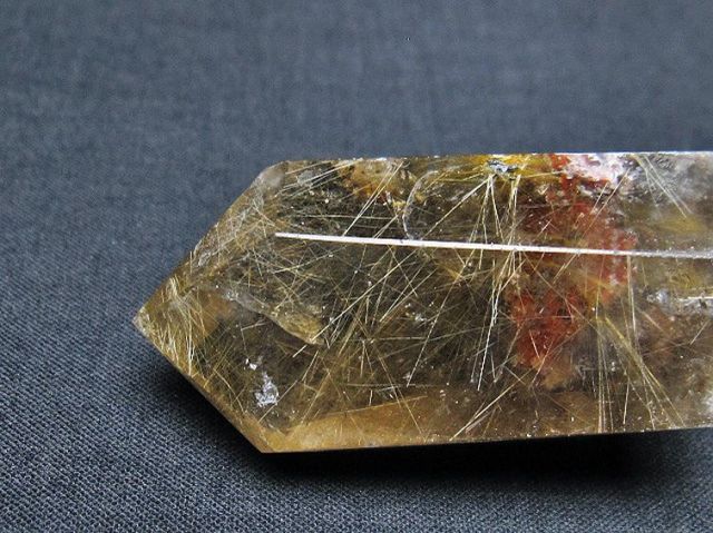 ☆超豪華☆ゴールド、プラチナルチルの最強パワー☆高透明度 ルチルクォーツ 六角柱 プラチナルチル入り水晶 六角柱 t725-2217 : 誠安天然石専門店