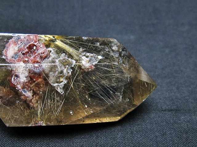☆超豪華☆ゴールド、プラチナルチルの最強パワー☆高透明度 ルチルクォーツ 六角柱 ◇羨望の的！最高級の逸品◇黄金の輝き＆ルチル際立つ極上透明感