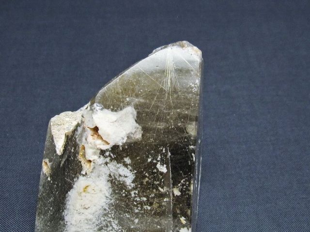 プラチナルチル原石[T725-2680]