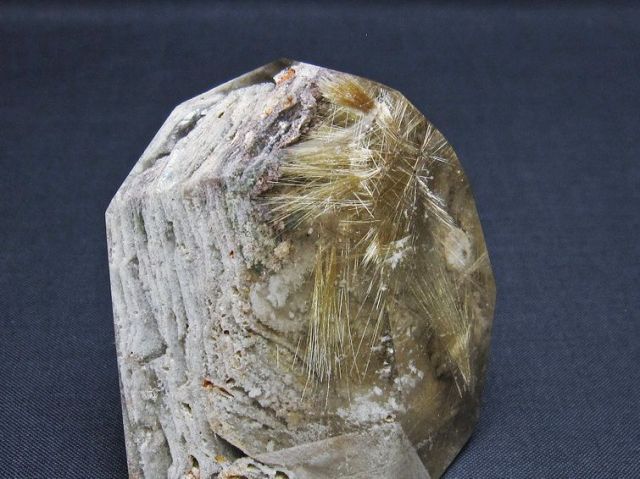 プラチナルチル ガーデンファントム入り 原石[T725-2681]