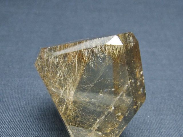 フラワールチル原石　80g フラワールチル原石 80g