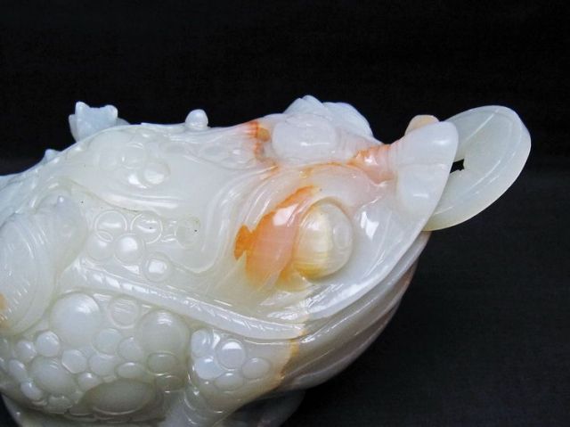 1.9Kg漢白玉金蟾置物[T726-1499]