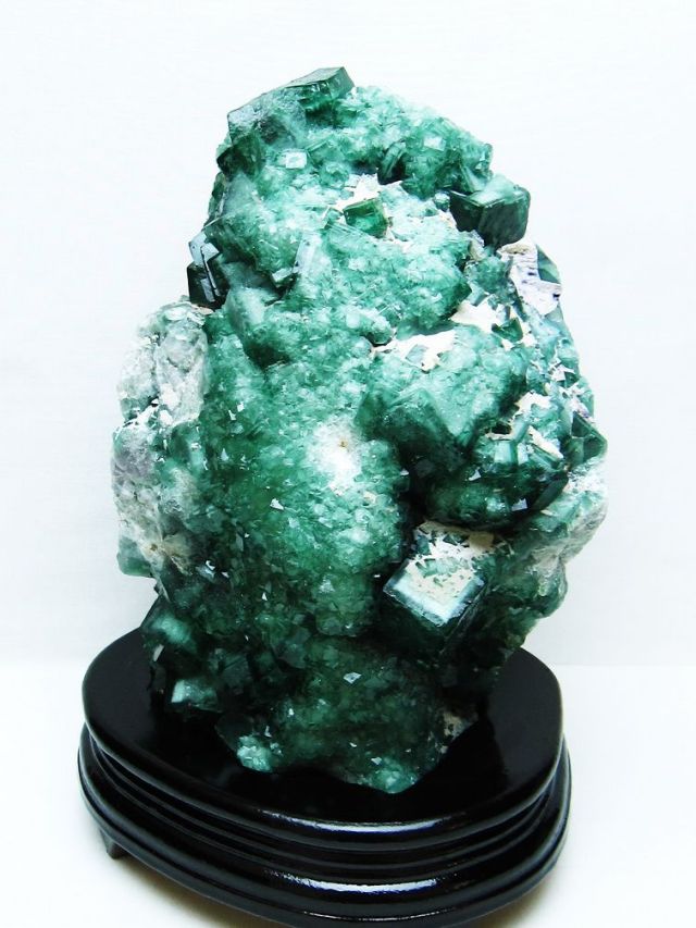 4.7Kg緑フローライト原石[T726-1683]