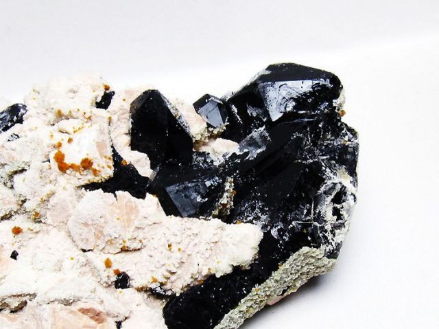 【天然石】超巨大！山東省産 モリオン（黒水晶）クラスター 4キロ!! 山東省産 モリオン 純天然 黒水晶 原石[t728-1909]