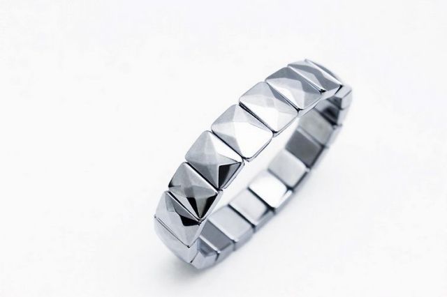 テラヘルツ鉱石 バングル ラウンド [t751-1097]