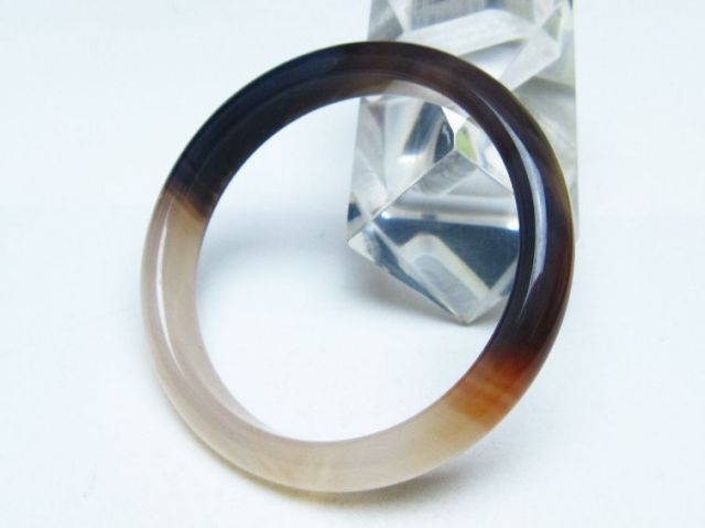 赤アゲート バングル 58mm [t752-1435]
