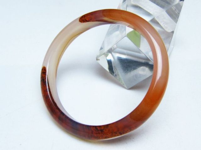 赤アゲート バングル 58mm [t752-1593]