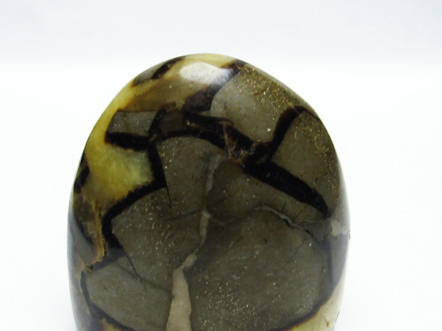 原石タートルジャスパー マダガスカル産 タートルジャスパー 丸玉[T761-2919]