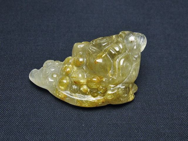 ゴールドタイチンルチル金蟾置物[T801-685]