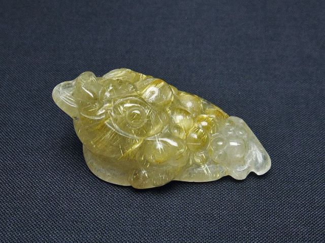 ゴールドタイチンルチル金蟾置物[T801-685]