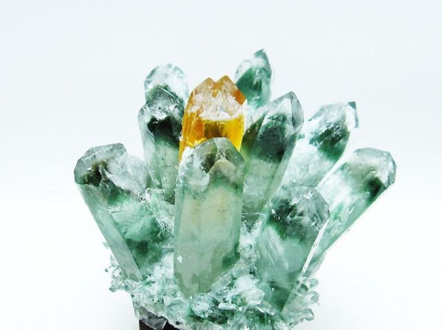 緑水晶 グリーンクォーツ クラスター [t802-5410]
