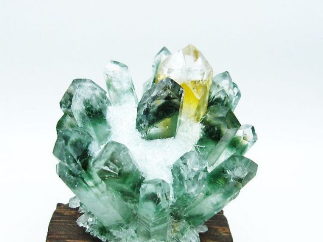 緑水晶 グリーンクォーツ クラスター [t802-5474]