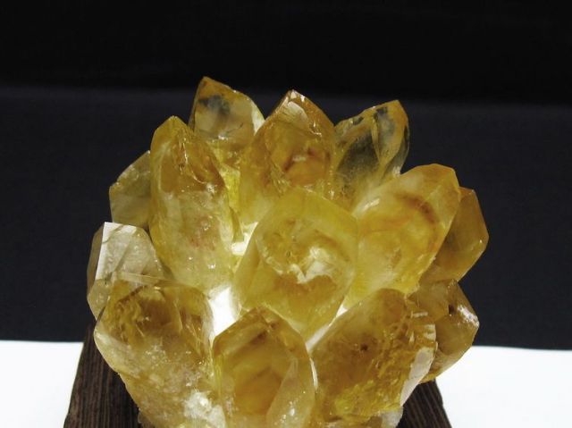 黄水晶 イエロークォーツ クラスター  [t802-6309]