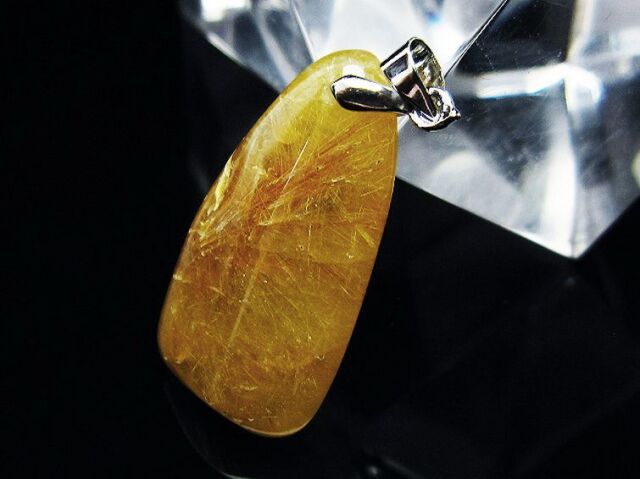 ルチルクォーツ オベリスク