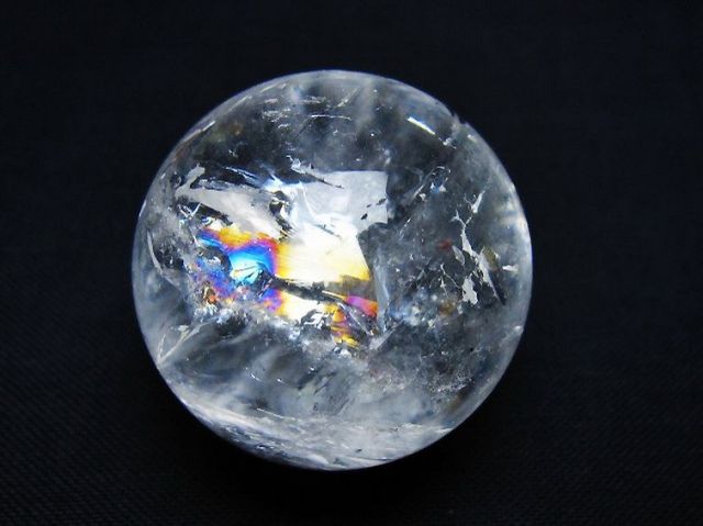 虹入りヒマラヤ水晶丸玉 29mm [t91-9144]