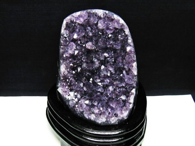 1.3Kgパワーストーン 天然石 ウルグアイ産アメジストクラスター