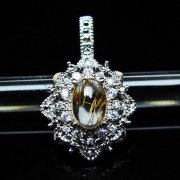 ファイナルグレード金針ルチル水晶ペンダント[T134-4389]