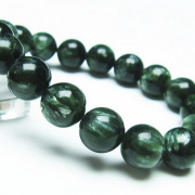 翡翠バングルNO25-1424 Amazon | レディース翡翠バングル、天然翡翠バングル、翡翠色の