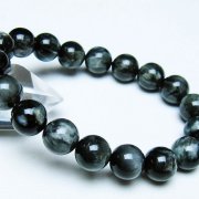 イーグルアイは深みのある色が美しい｜銀座東道天然石専門店