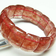 ストロベリークォーツ（苺水晶）の商品一覧｜銀座東道天然石専門店