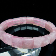 ローズクォーツ（紅石英）「バングル」の商品一覧ページ｜銀座東道