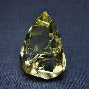 シトリン（黄水晶）原石」の商品一覧ページ｜銀座東道天然石専門店