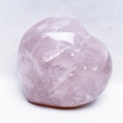B★セール特選品★紅石英✴︎300g【天然石ピンクローズクォーツさざれ】P付♡ ローズクォーツ（紅石英）は柔らかい優しいピンクの水晶｜銀座東
