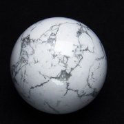 ハウライト【菱苦土石】丸玉 46mm [T463-1792]