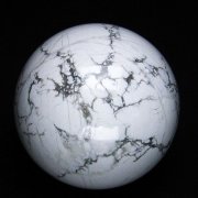 ハウライト【菱苦土石】丸玉 51mm [T463-1835]