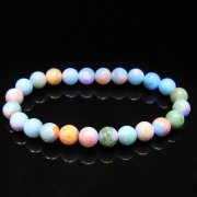 ハックマナイトの意味｜紫外線で変色するコレクターが熱望する希少石