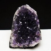 アメジスト（紫水晶）「ウルグアイ産クラスター」の商品一覧ページ