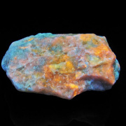 ハックマナイトの意味｜紫外線で変色するコレクターが熱望する希少石