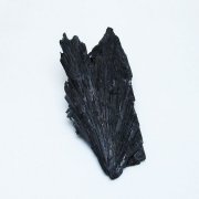 ブラック カイヤナイト 原石[T697-4170]