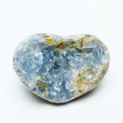 セレスタイト（天青石）は魂も清めるとされています｜銀座東道天然石専門店