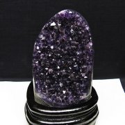 アメジスト（紫水晶）「ウルグアイ産クラスター」の商品一覧ページ