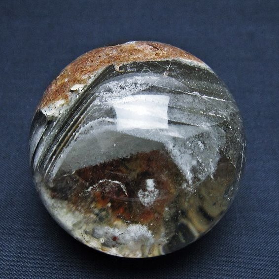 ガーデン水晶ファントム丸玉 50mm [T100-4847]