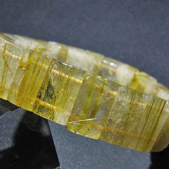 ゴールドタイチンルチルバングル[T107-4319]