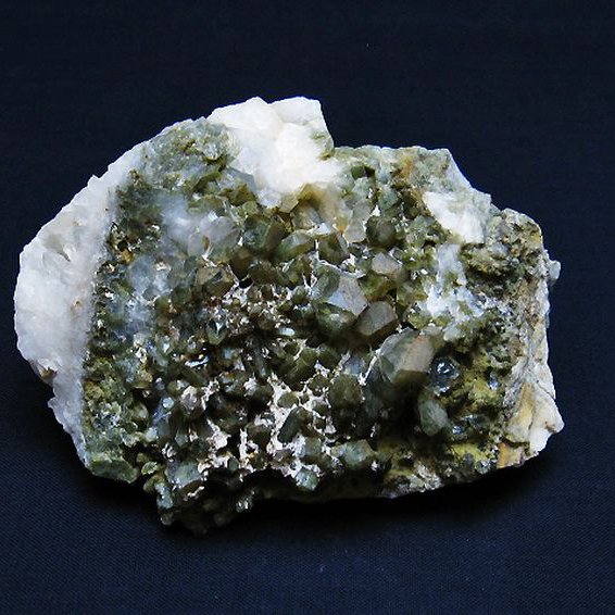 グリーンファントムクォーツ　クラスター アメリカ産[T126-7721]