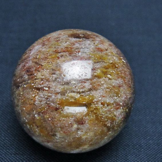 赤ガーデンファントム水晶丸玉 29mm [T129-2940]