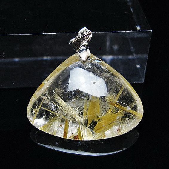 ゴールドタイチンルチルペンダント[T134-3964]