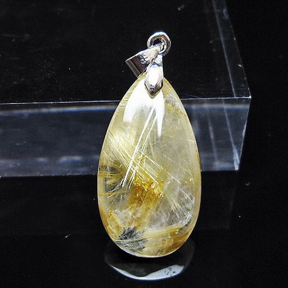 ゴールドタイチンルチルペンダント[T134-4107]