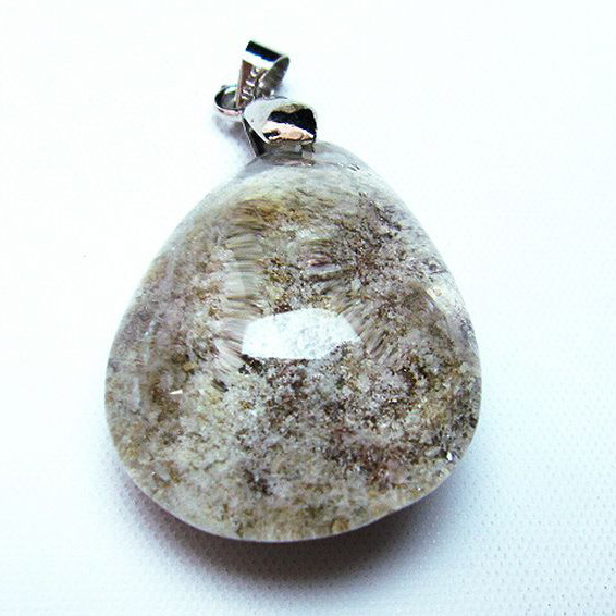 スーパーファントム水晶ペンダント[T136-3272]