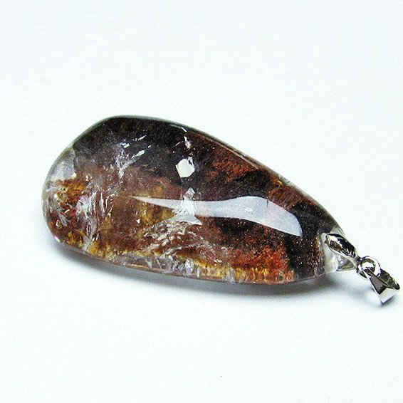 ガーデンクォーツ（庭園水晶）ペンダント[T136-3822]