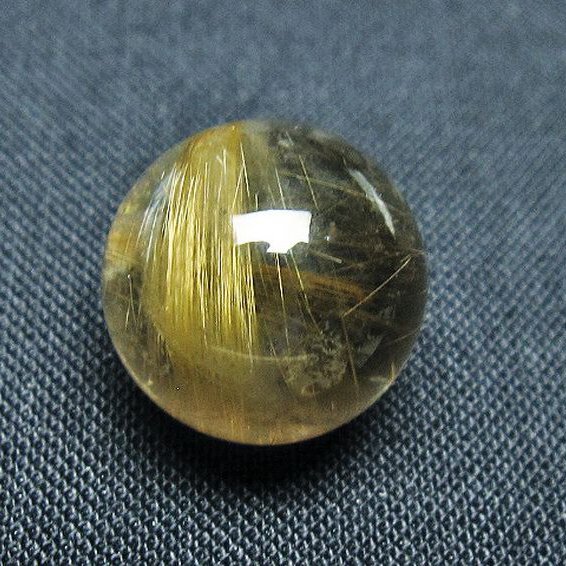 ゴールドタイチンルチル入り水晶丸玉 14mm [T145-2223]