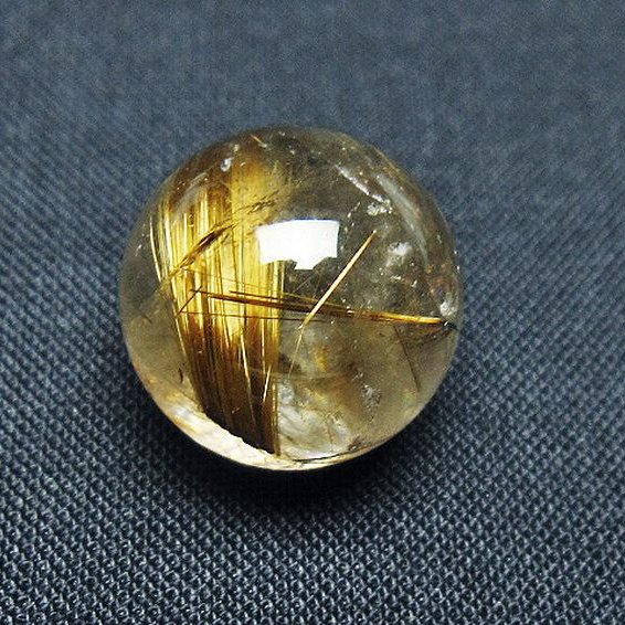 ゴールドタイチンルチル入り水晶丸玉 16mm [T145-2248]