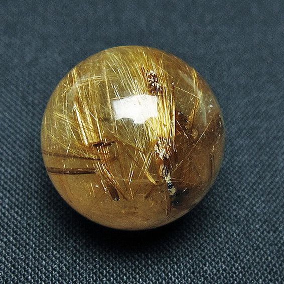 ゴールドタイチンルチル入り水晶丸玉 20mm [T145-2475]